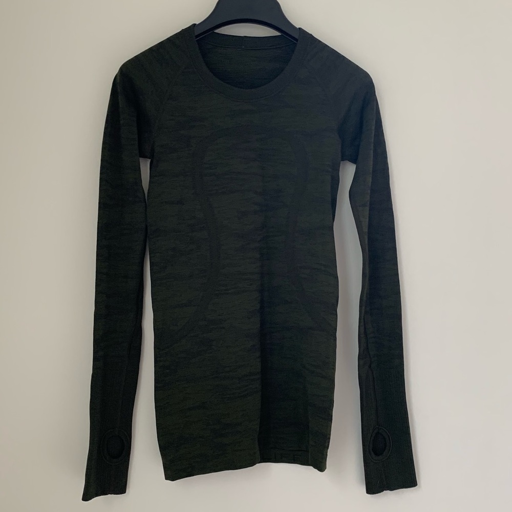 Lululemon run swiftly tech green camo long sleeve
